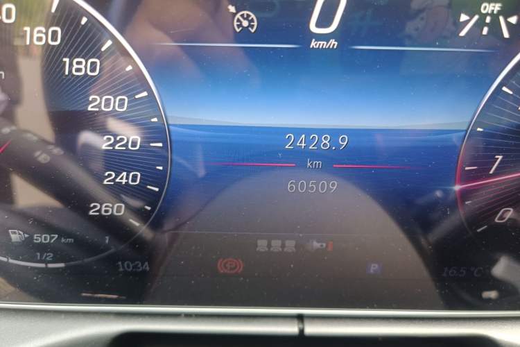 Used Mercedes-Benz C-Class 2022 Restyled C 260 L Sport Edition Odometer Close Up