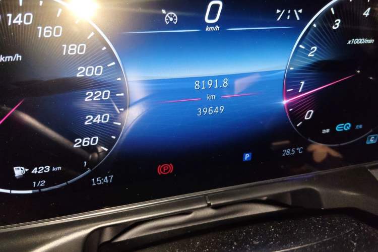 Used Mercedes-Benz C-Class 2022 Revised C 260 L Starry Night Sport Edition Odometer Close Up