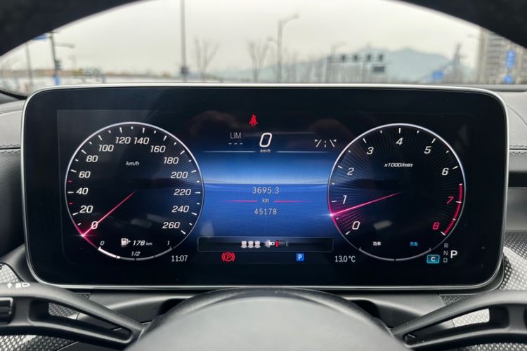 Used Mercedes-Benz C-Class 2022 C 260 L Sport Edition Odometer Close Up