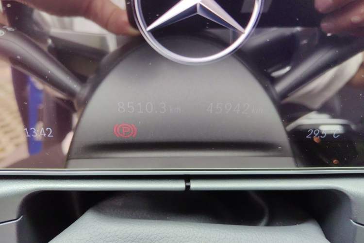 Used Mercedes-Benz C-Class 2022 C 260 L Sport Edition Odometer Close Up