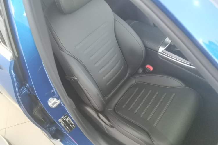 Used Mercedes-Benz C-Class 2022 C 200 L Sport Edition Right Front Seat