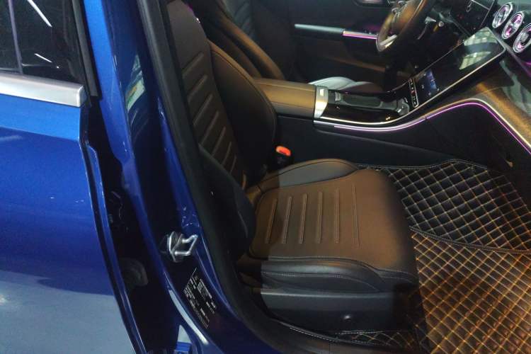 Used Mercedes-Benz C-Class 2022 C 260 L Sport Edition Right Front Seat