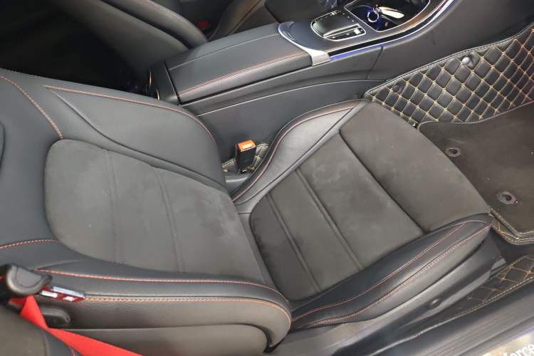 Used Mercedes-Benz C-Class 2022 Refreshed C 260 Coupe Right Front Seat