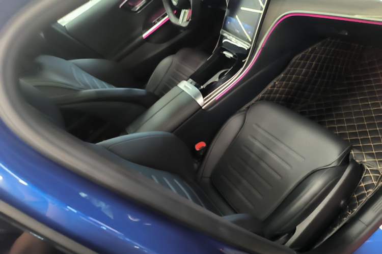 Used Mercedes-Benz C-Class 2022 C 260 L Sport Edition Right Front Seat