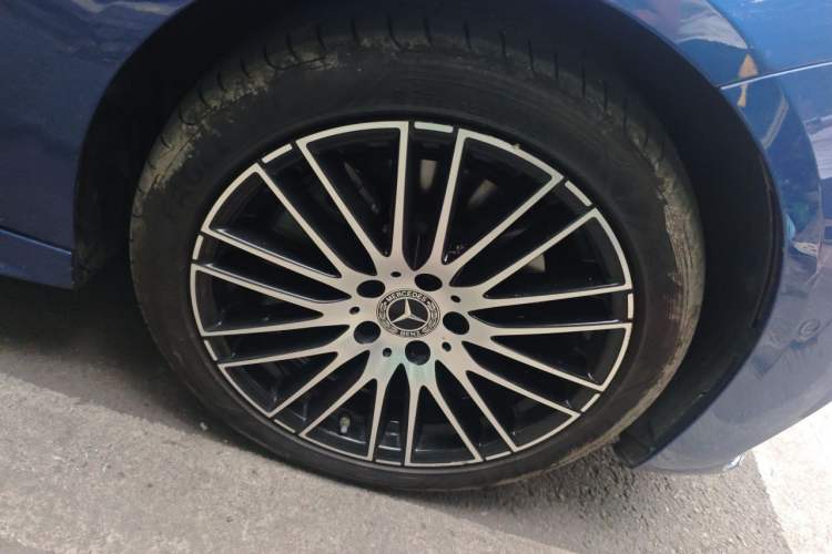 Used Mercedes-Benz C-Class 2022 C 260 L Sport Edition Right Front Wheel Hub