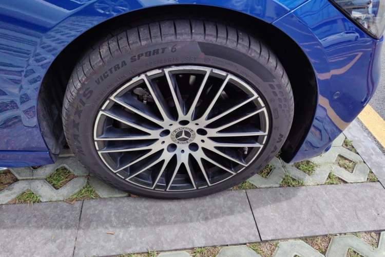 Used Mercedes-Benz C-Class 2022 C 260 L Sport Edition Right Front Wheel Hub