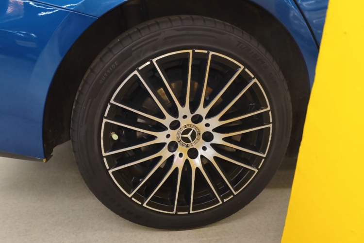 Used Mercedes-Benz C-Class 2022 C 260 L Sport Edition Right Rear Wheel Hub