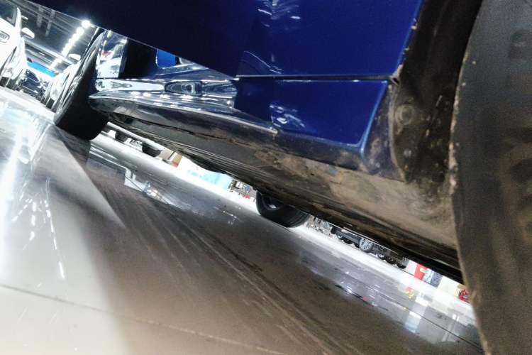 Used Mercedes-Benz C-Class 2022 C 200 L Sport Edition Right Side Sill