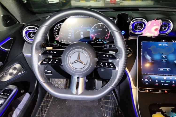 Used Mercedes-Benz C-Class 2022 Revised C 260 L Starry Night Sport Edition Steering Wheel
