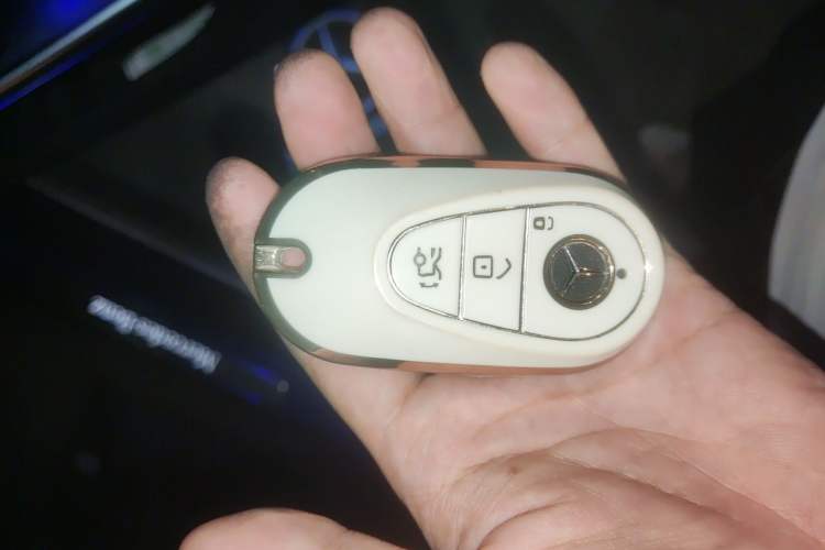 Used Mercedes-Benz C-Class 2022 C 260 L Sport Edition Vehicle Key