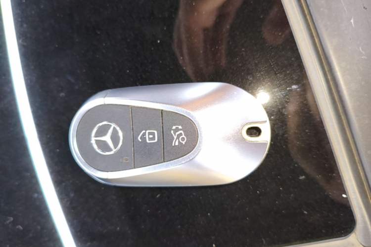 Used Mercedes-Benz C-Class 2022 C 260 L Sport Edition Vehicle Key