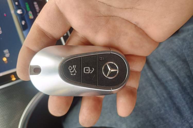 Used Mercedes-Benz C-Class 2022 Restyled C 260 L Sport Edition Vehicle Key