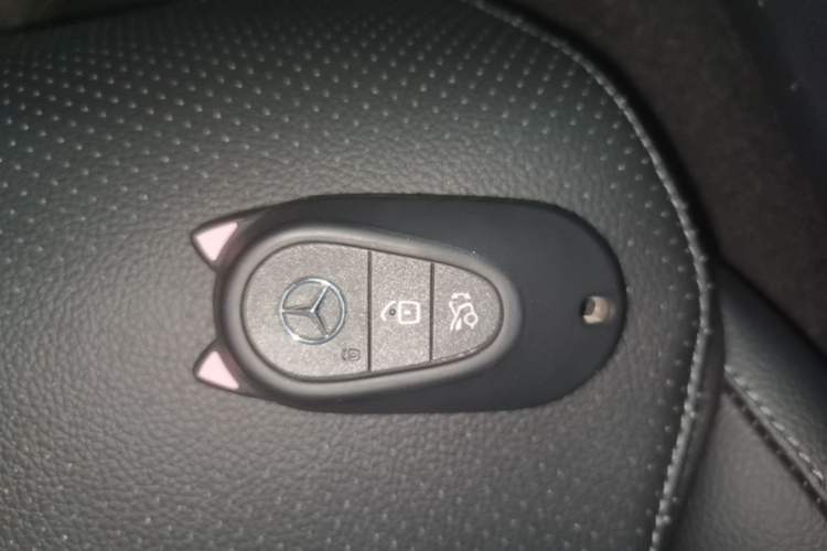 Used Mercedes-Benz C-Class 2022 C 200 L Sport Edition Vehicle Key