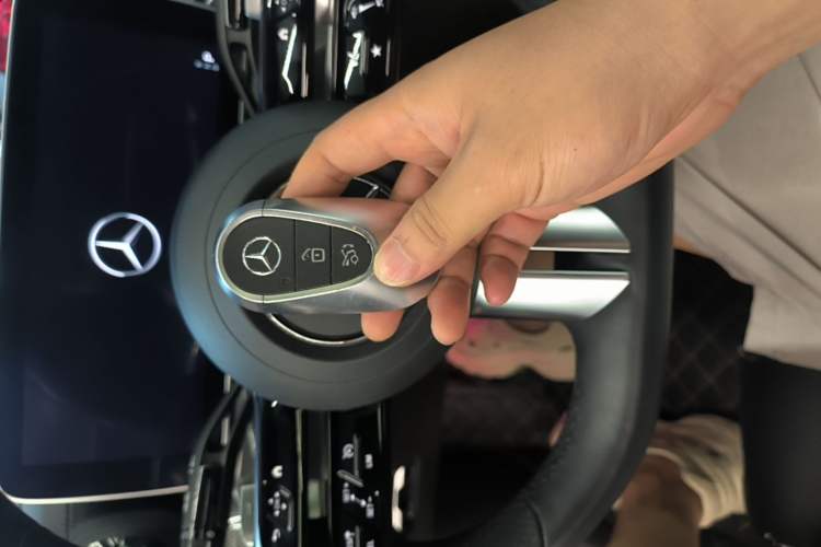 Used Mercedes-Benz C-Class 2022 C 260 L Sport Edition Vehicle Key
