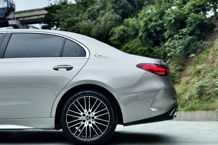 Used Mercedes-Benz C-Class 2022 C 260 L Sport Edition Exterior 8