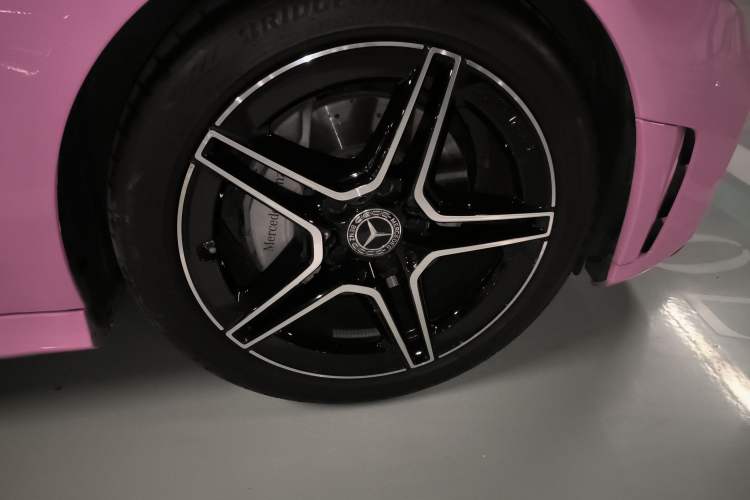 Used Mercedes-Benz C-Class 2022 Refreshed C 260 Coupe Right Front Wheel Hub