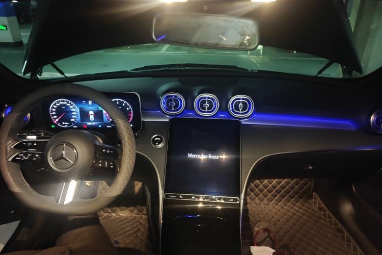 Used Mercedes-Benz C-Class 2022 C 200 L Sport Edition Center Console