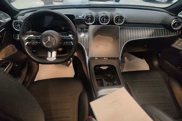 Used Mercedes-Benz C-Class 2022 C 200 L Sport Edition Center Console