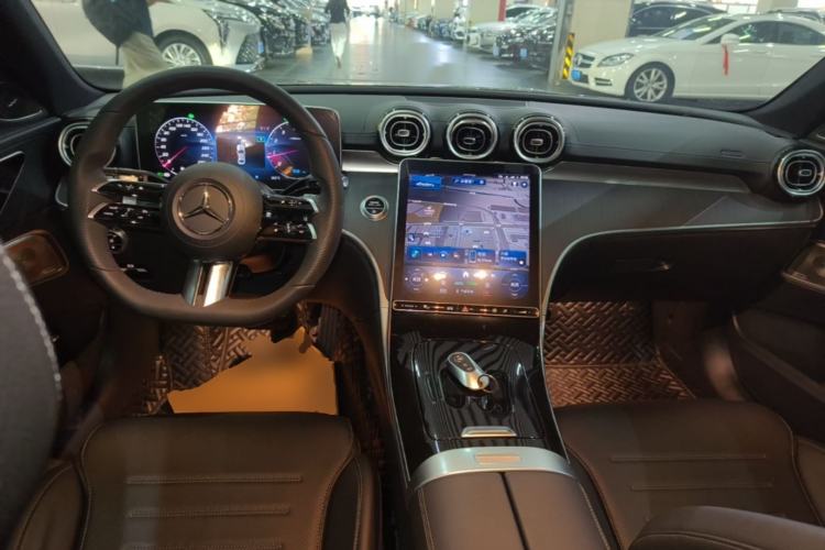 Used Mercedes-Benz C-Class 2022 Revised C 260 L Starry Night Sport Edition Center Console