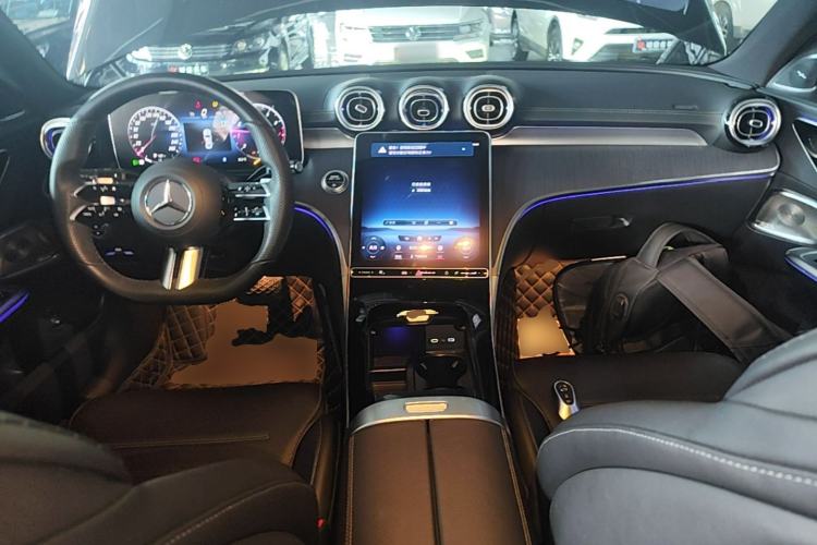 Used Mercedes-Benz C-Class 2022 C 260 L Obsidian Night Sport Edition Center Console