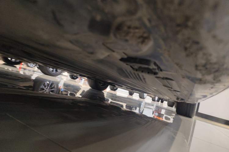 Used Mercedes-Benz C-Class 2022 C 200 L Sport Edition Chassis Front Left