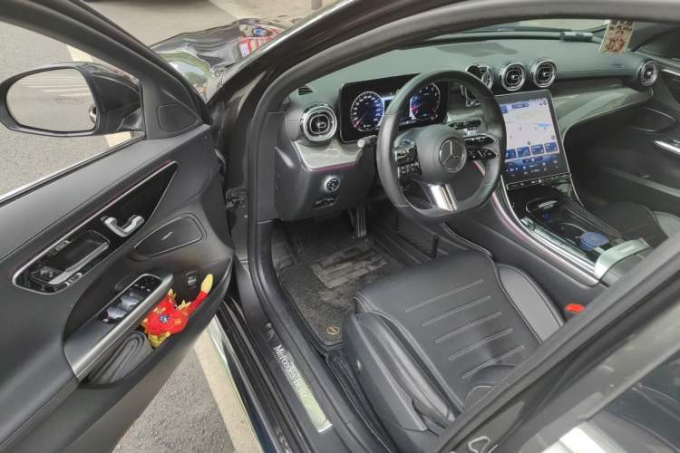 Used Mercedes-Benz C-Class 2022 C 260 L Sport Edition Driver Seat