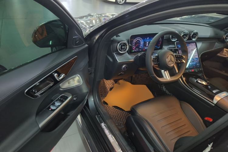 Used Mercedes-Benz C-Class 2022 Revised C 260 L Starry Night Sport Edition Driver Seat