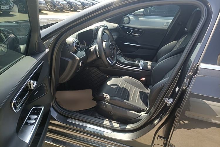 Used Mercedes-Benz C-Class 2022 Restyled C 200 L Sport Edition Driver Seat