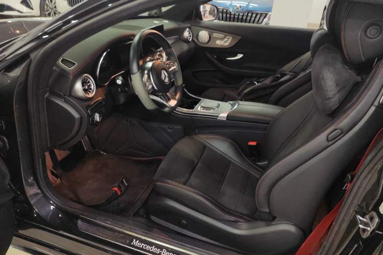Used Mercedes-Benz C-Class 2022 Refreshed C 260 Coupe Driver Seat