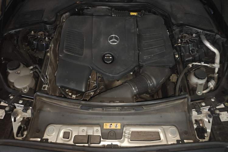 Used Mercedes-Benz C-Class 2022 C 200 L Sport Edition Engine Bay