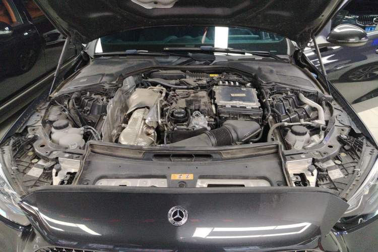 Used Mercedes-Benz C-Class 2022 C 200 L Sport Edition Engine Bay
