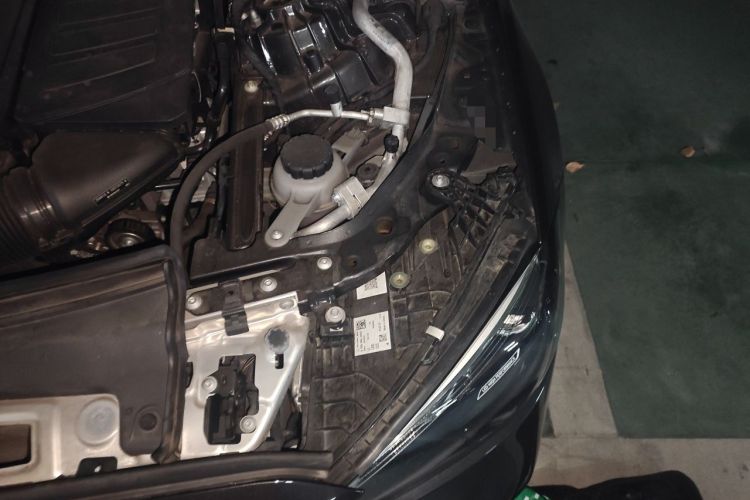Used Mercedes-Benz C-Class 2022 C 200 L Sport Edition Engine Bay Left