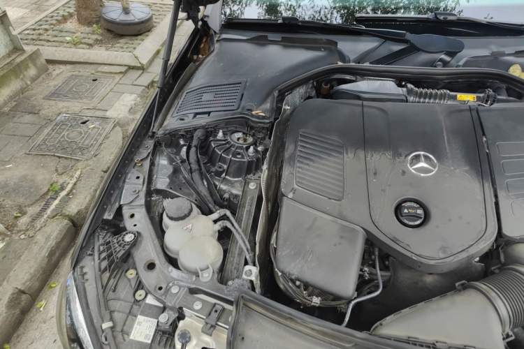 Used Mercedes-Benz C-Class 2022 C 260 L Sport Edition Engine Bay Right