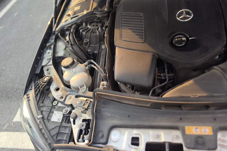 Used Mercedes-Benz C-Class 2022 C 260 L Sport Edition Engine Bay Right