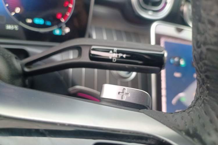 Used Mercedes-Benz C-Class 2022 Restyled C 260 L Sport Edition Gear Lever