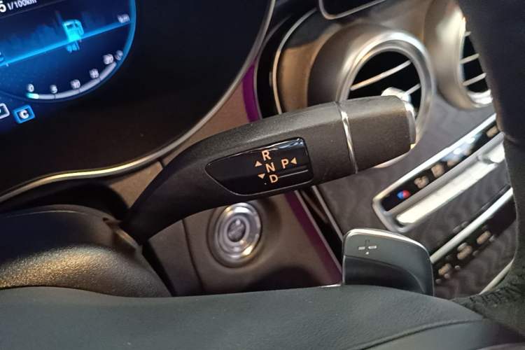 Used Mercedes-Benz C-Class 2022 Refreshed C 260 Coupe Gear Lever