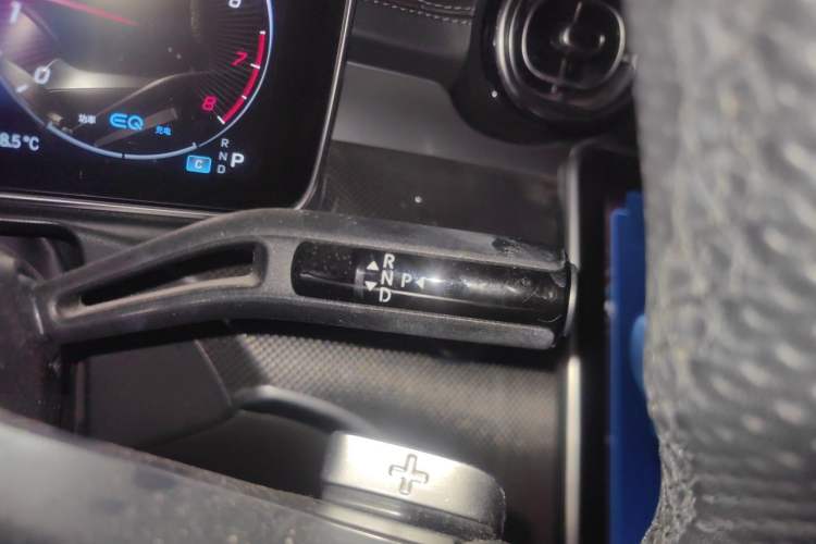 Used Mercedes-Benz C-Class 2022 Restyled C 260 L Sport Edition Gear Lever