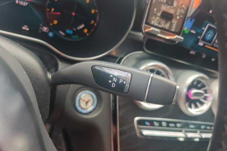 Used Mercedes-Benz C-Class 2022 Refreshed C 260 Coupe Gear Lever
