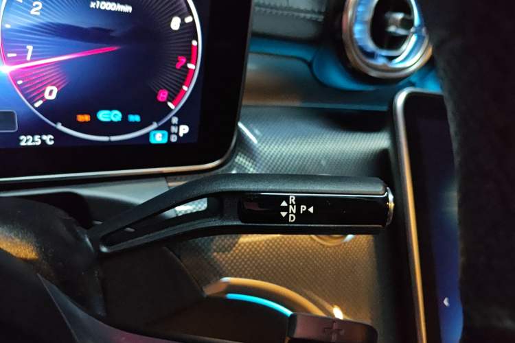 Used Mercedes-Benz C-Class 2022 Restyled C 260 L Sport Edition Gear Lever