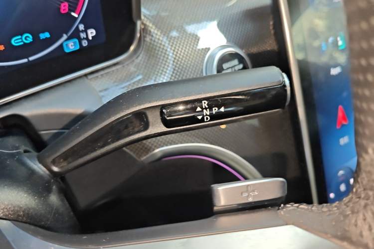 Used Mercedes-Benz C-Class 2022 C 260 L Sport Edition Gear Lever