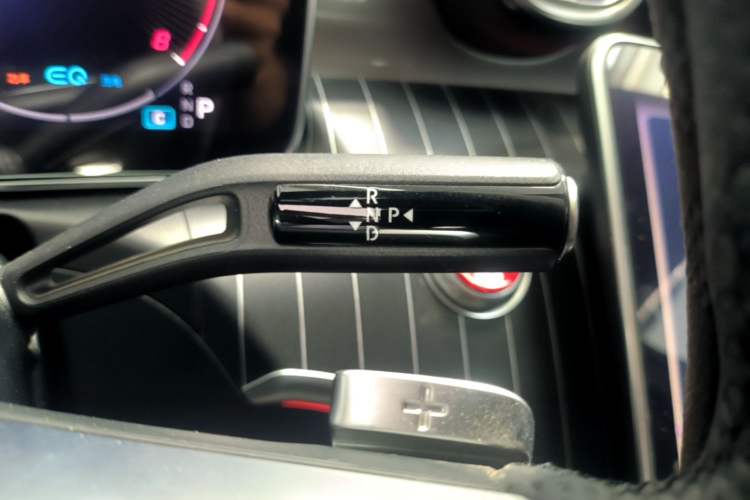 Used Mercedes-Benz C-Class 2022 Revised C 260 L Starry Night Sport Edition Gear Lever