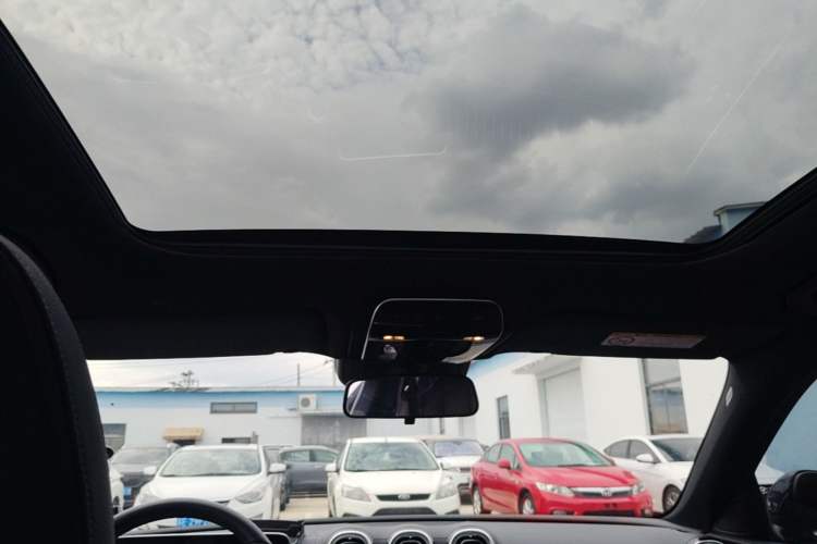 Used Mercedes-Benz C-Class 2022 C 260 L Sport Edition Headliner