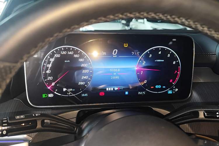 Used Mercedes-Benz C-Class 2022 C 260 L Obsidian Night Sport Edition Instrument Cluster