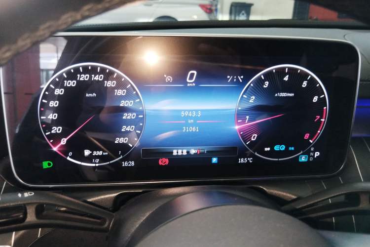 Used Mercedes-Benz C-Class 2022 Restyled C 260 L Sport Edition Instrument Cluster