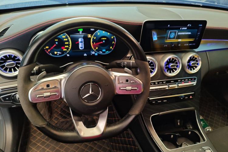 Used Mercedes-Benz C-Class 2022 Refreshed C 260 Coupe Interior 2