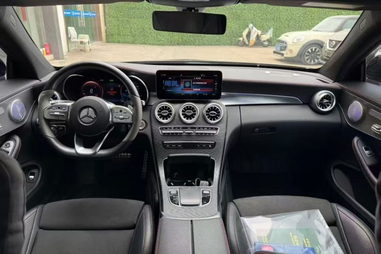 Used Mercedes-Benz C-Class 2022 Refreshed C 260 Coupe Interior 3