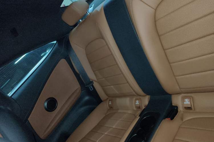 Used Mercedes-Benz C-Class 2022 C 260 Coupe Interior 4