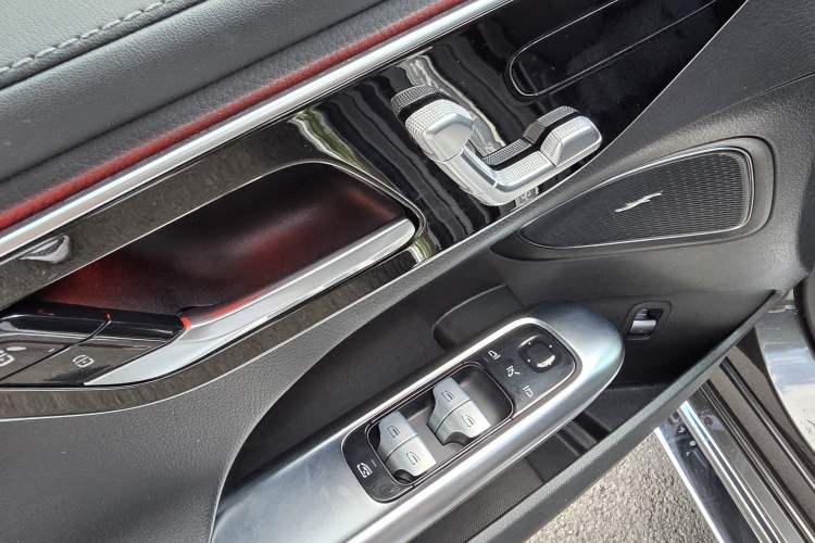 Used Mercedes-Benz C-Class 2022 Restyled C 260 L Sport Edition Interior 8