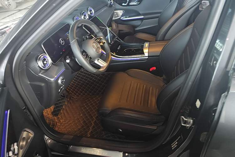 Used Mercedes-Benz C-Class 2022 C 260 L Obsidian Night Sport Edition Left Front Seat