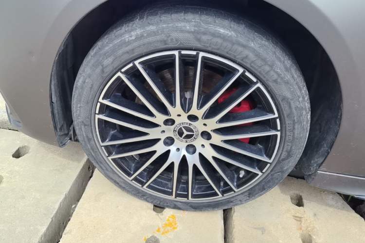 Used Mercedes-Benz C-Class 2022 C 260 L Sport Edition Left Front Wheel Hub